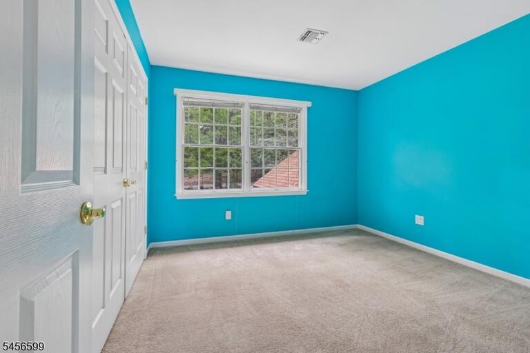 Property listing MLS 4049243 photo 34