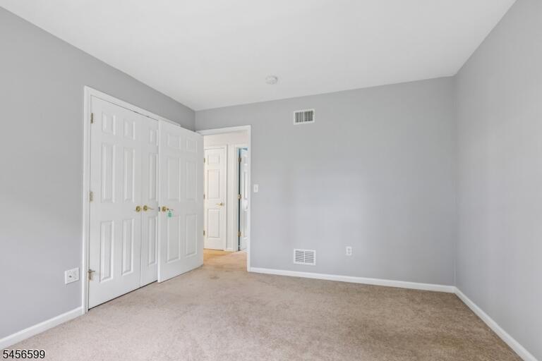 Property listing MLS 4049243 photo 38