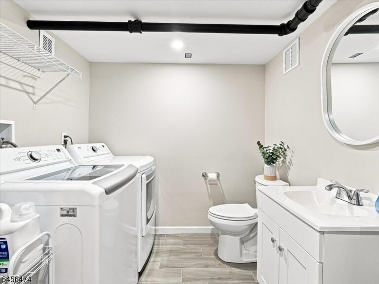 Property listing MLS 4049246 photo 35