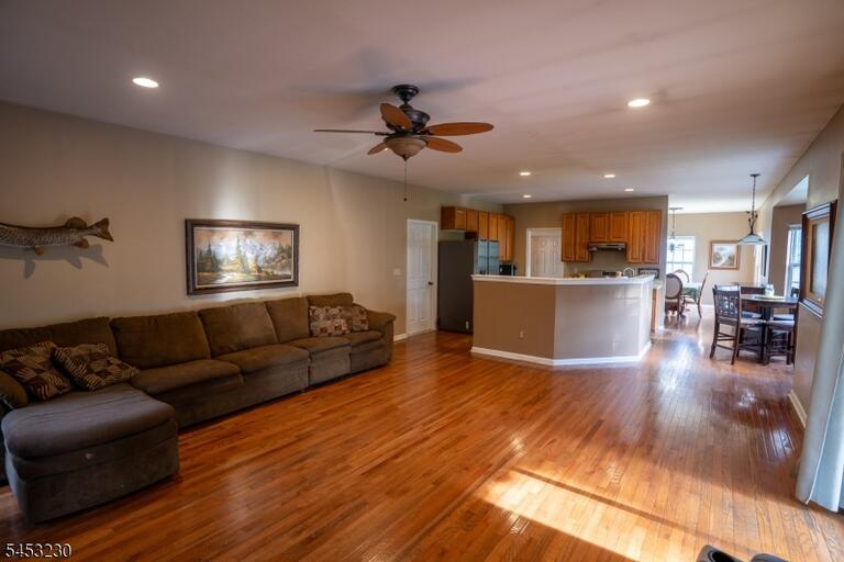 Property listing MLS 4049250 photo 17