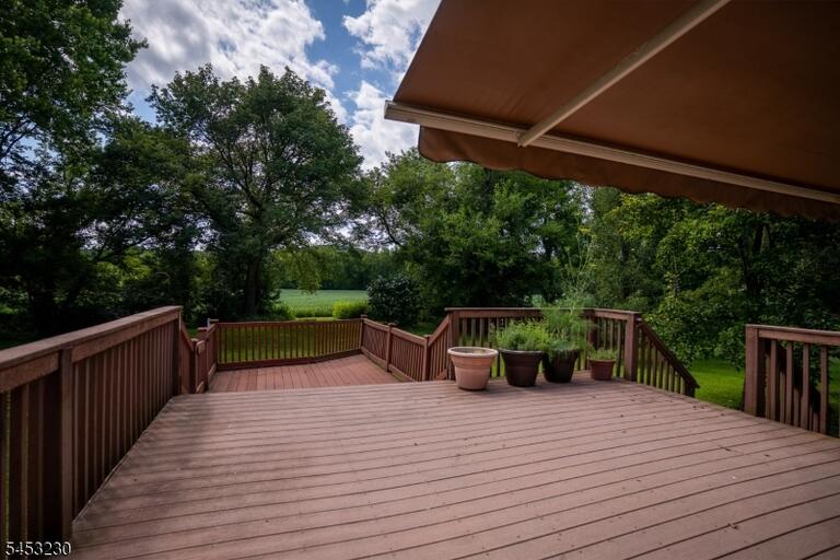 Property listing MLS 4049250 photo 6