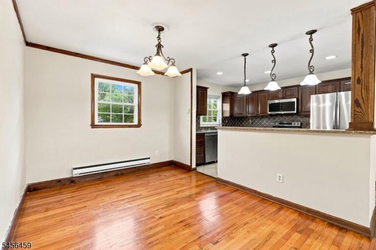 Property listing MLS 4049254 photo 10