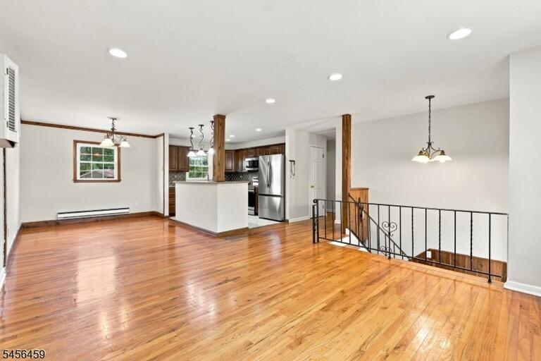 Property listing MLS 4049254 photo 7