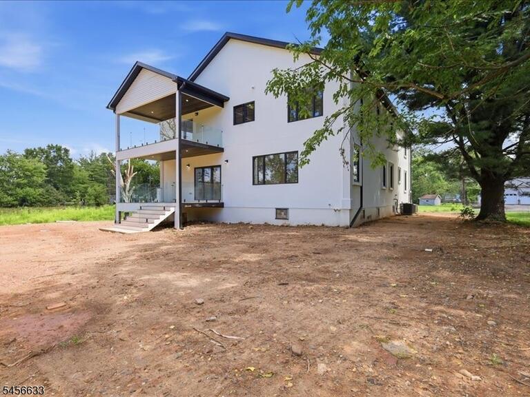 Property listing MLS 4049267 photo 40