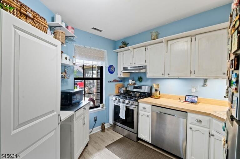 Property listing MLS 4049302 photo 8
