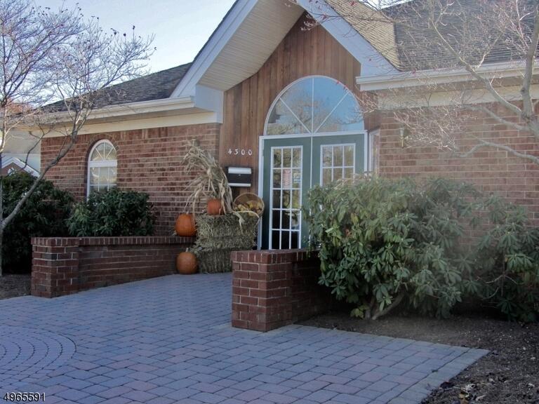 Property listing MLS 4049313 photo 16
