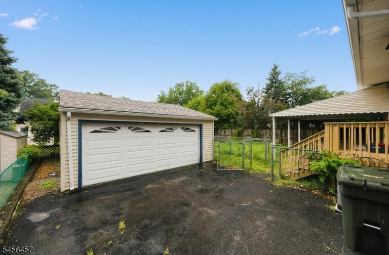 Property listing MLS 4049322 photo 9