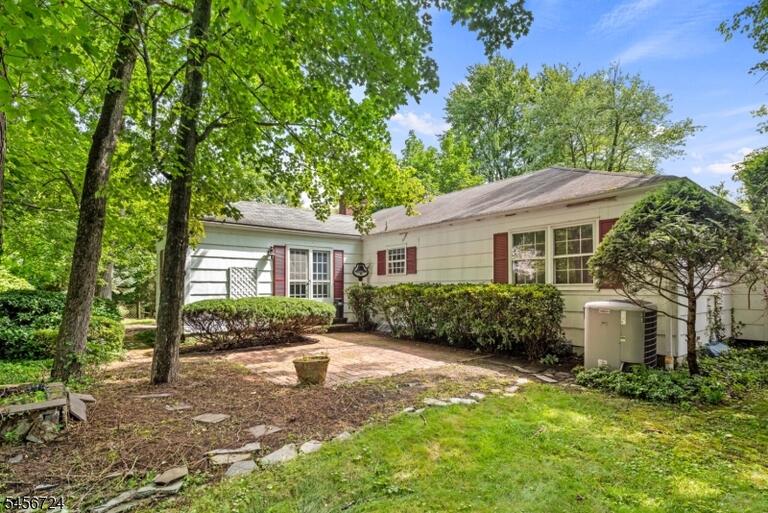 Property listing MLS 4049328 photo 19