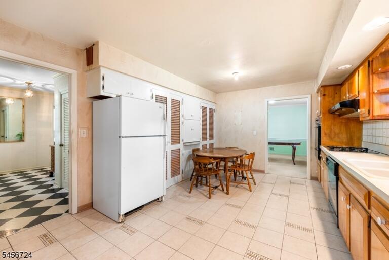 Property listing MLS 4049328 photo 6