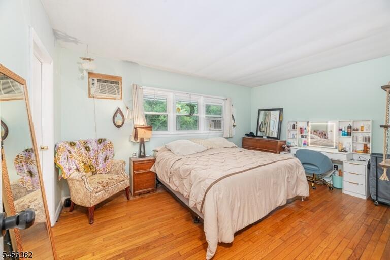Property listing MLS 4049351 photo 15