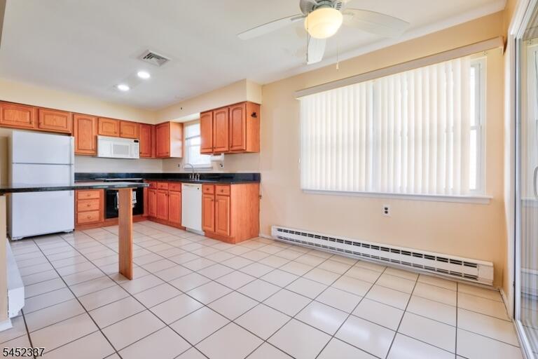 Property listing MLS 4049390 photo 10