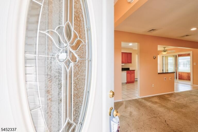 Property listing MLS 4049390 photo 3