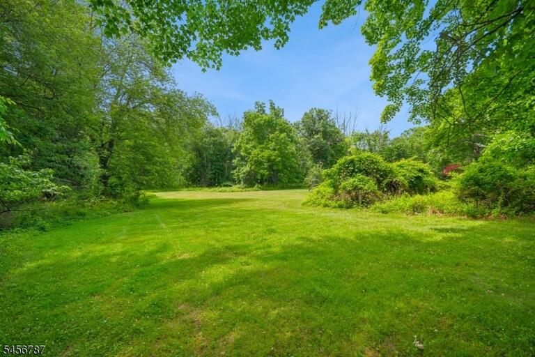 Property listing MLS 4049392 photo 7