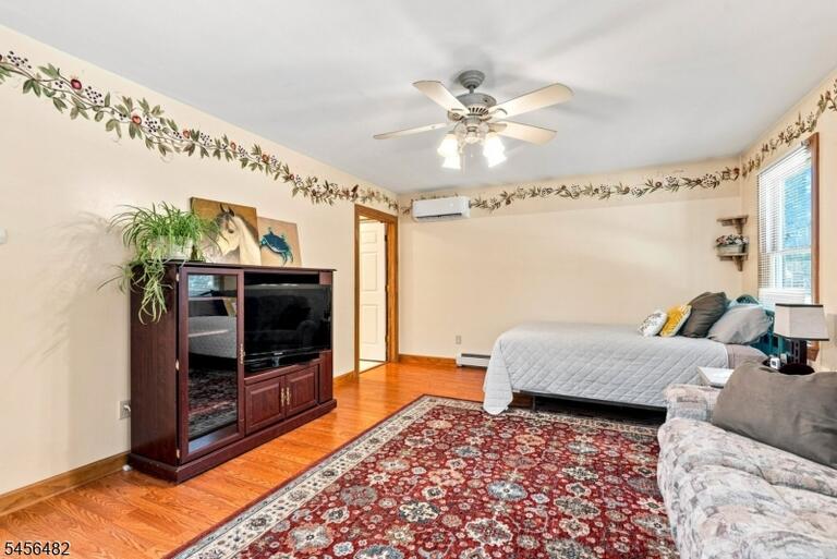Property listing MLS 4049400 photo 13