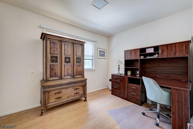 Property listing MLS 4049432 photo 12