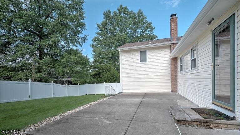 Property listing MLS 4049432 photo 16