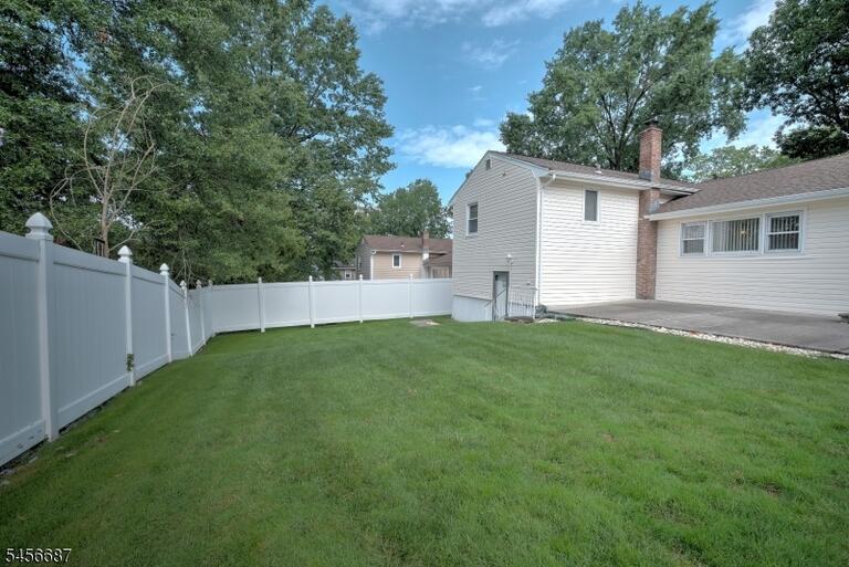 Property listing MLS 4049432 photo 17