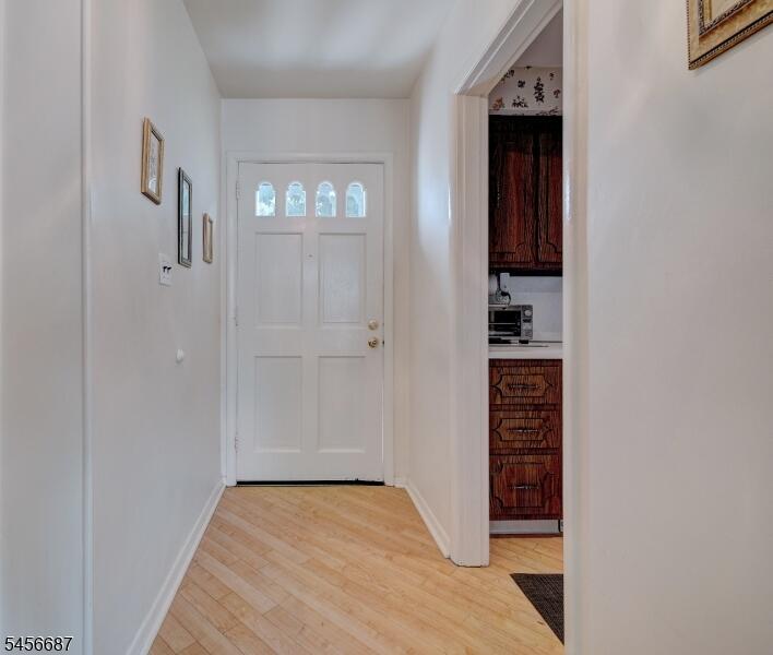 Property listing MLS 4049432 photo 8
