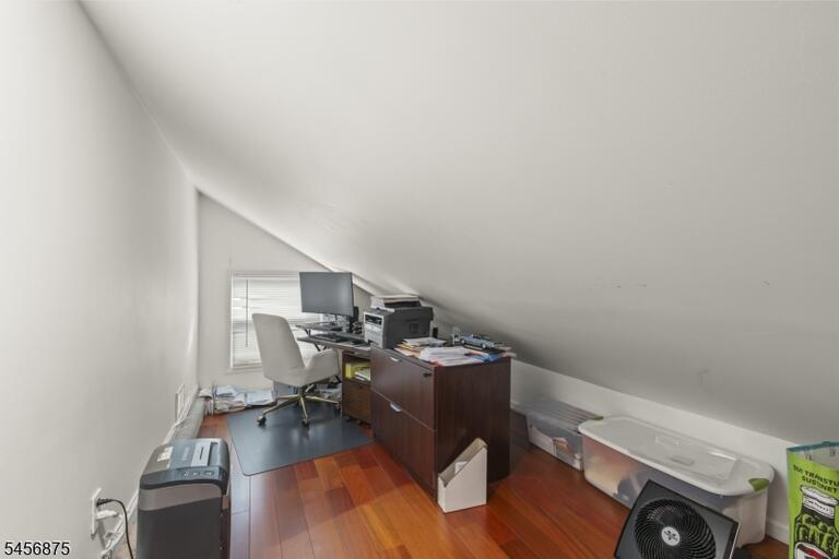 Property listing MLS 4049457 photo 11