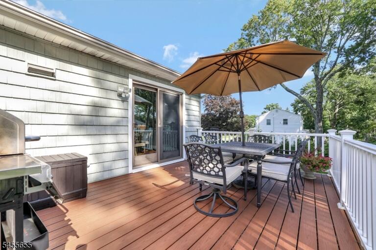 Property listing MLS 4049465 photo 10