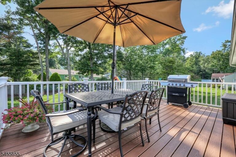 Property listing MLS 4049465 photo 9