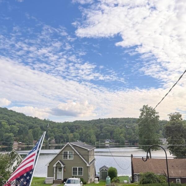 Property listing MLS 4049471 photo 3