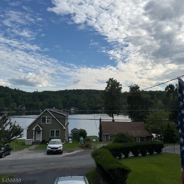 Property listing MLS 4049471 photo 5