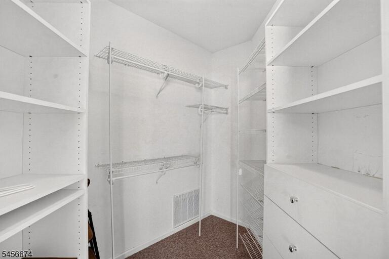 Property listing MLS 4049481 photo 10