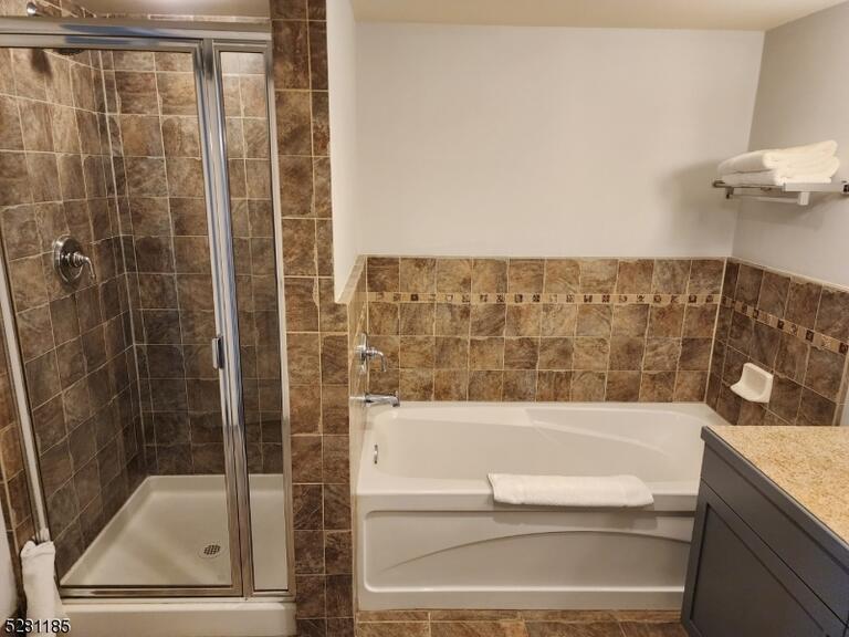Property listing MLS 4049501 photo 20