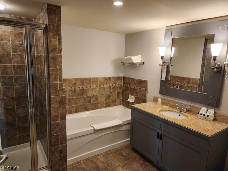 Property listing MLS 4049501 photo 21