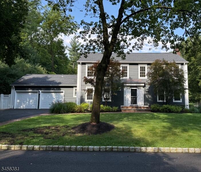 Property listing MLS 4049510 photo 1