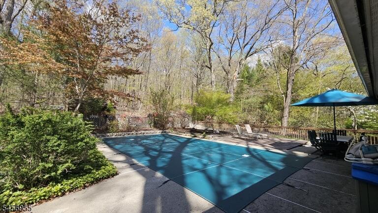 Property listing MLS 4049533 photo 3