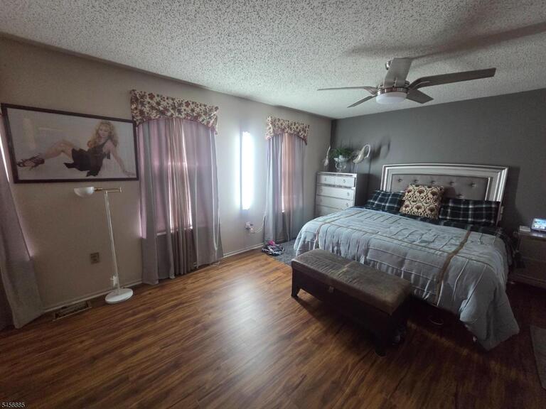 Property listing MLS 4049544 photo 17