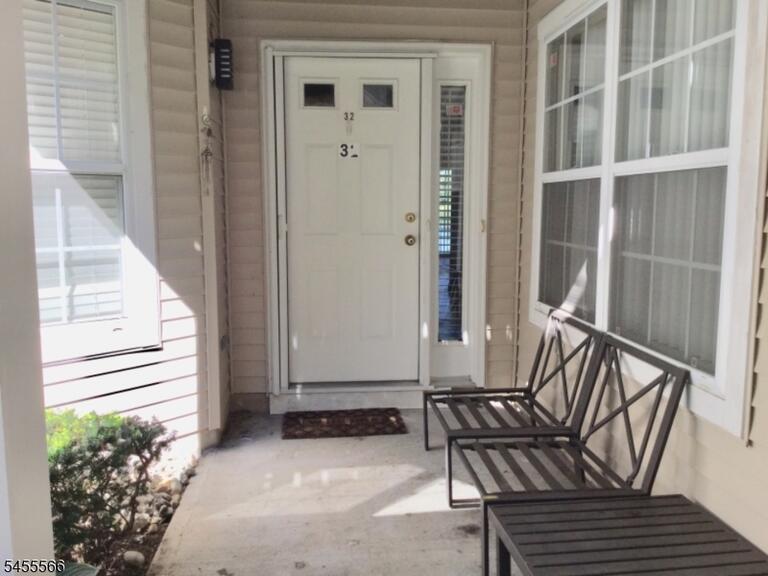 Property listing MLS 4049551 photo 3