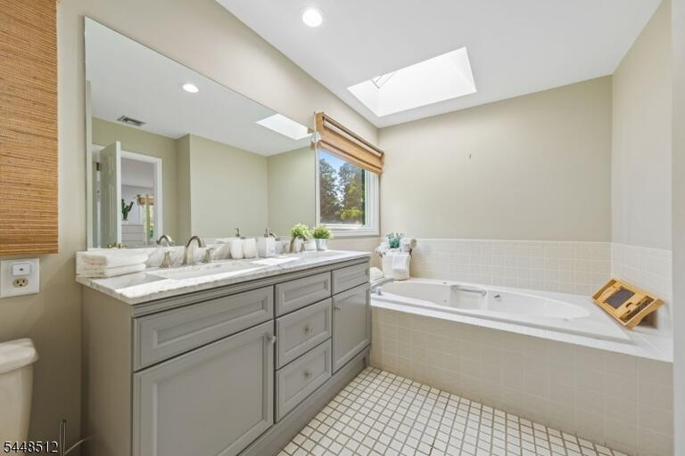 Property listing MLS 4049556 photo 31