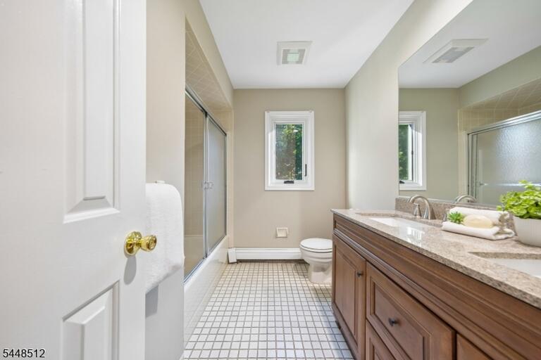 Property listing MLS 4049556 photo 37