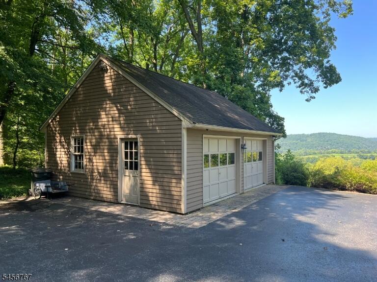 Property listing MLS 4049579 photo 17