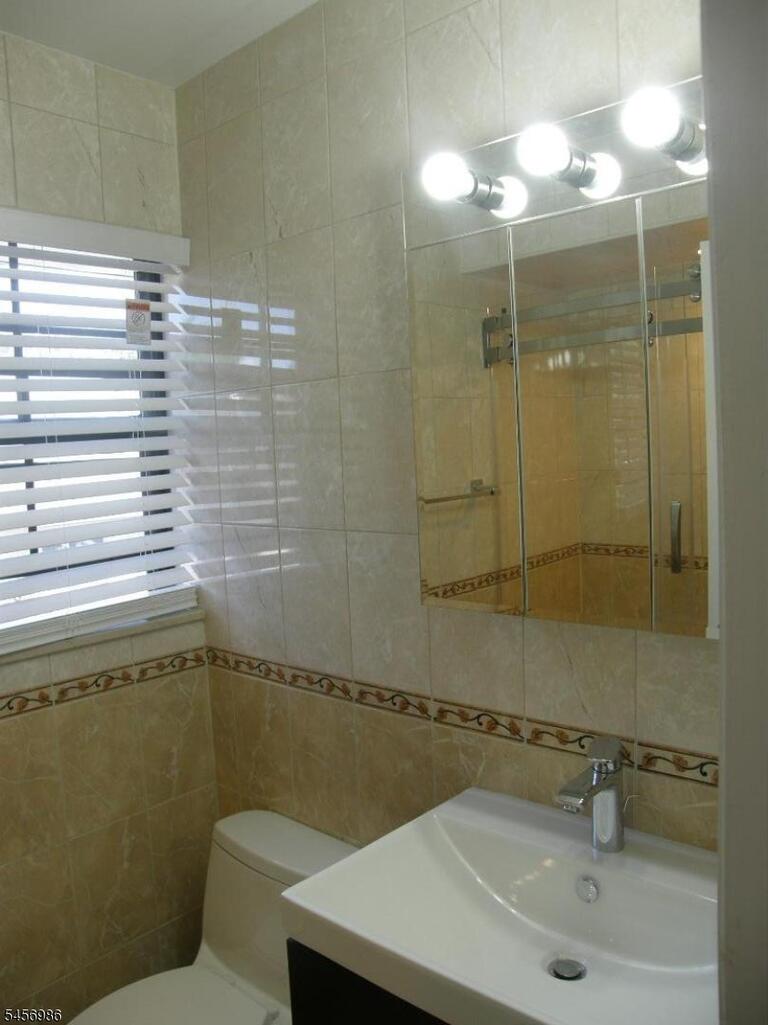Property listing MLS 4049588 photo 12