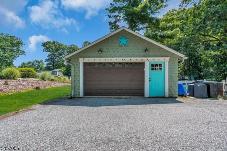 Property listing MLS 4049598 photo 30