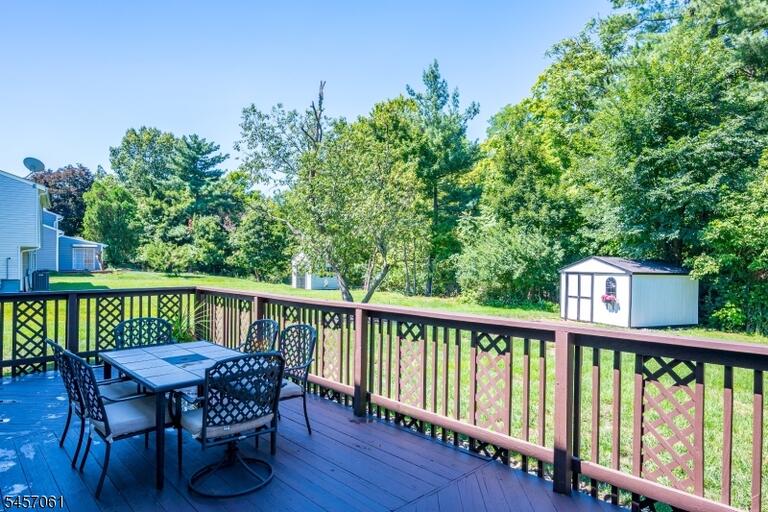 Property listing MLS 4049600 photo 17