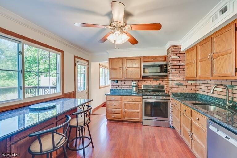 Property listing MLS 4049600 photo 6