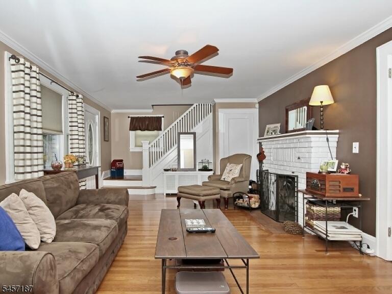 Property listing MLS 4049699 photo 9