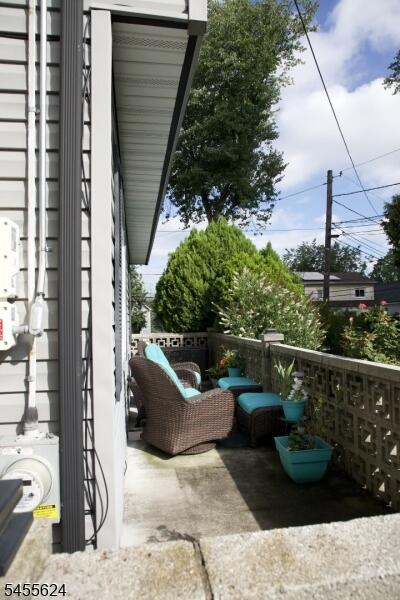 Property listing MLS 4049712 photo 5