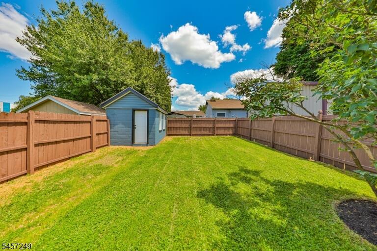 Property listing MLS 4049718 photo 29