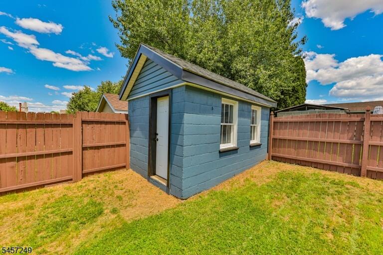 Property listing MLS 4049718 photo 30