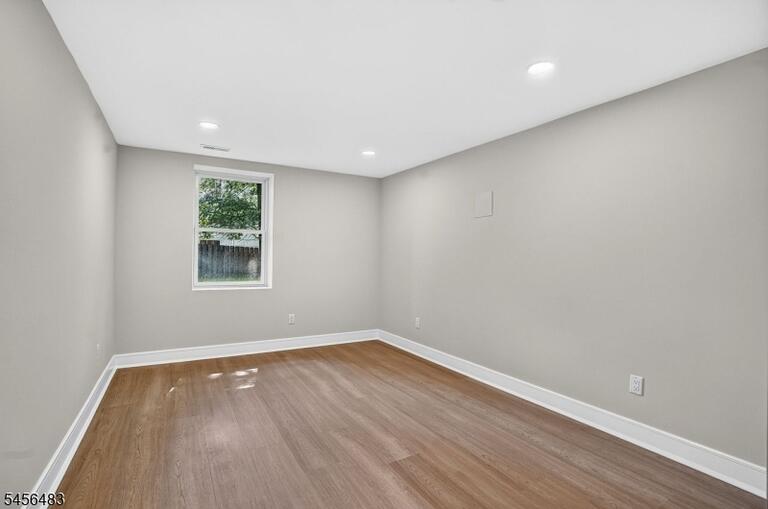 Property listing MLS 4049752 photo 30