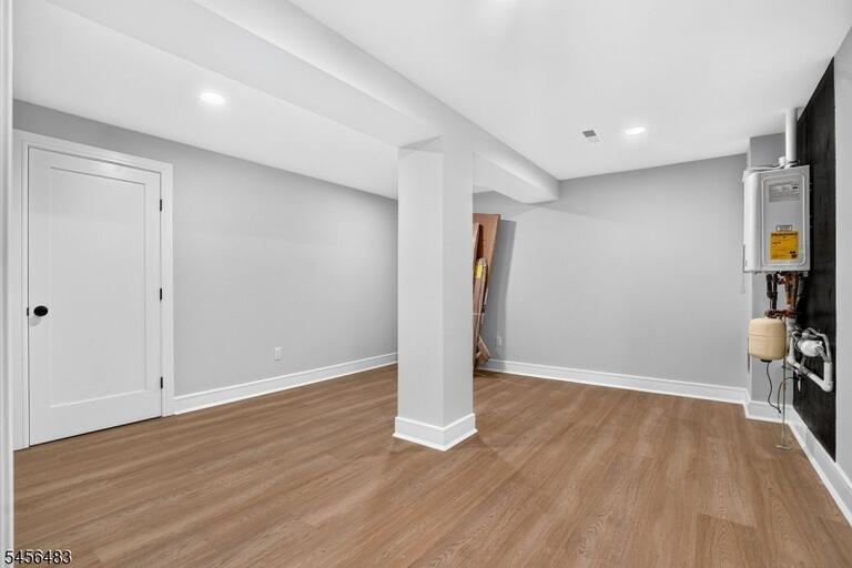 Property listing MLS 4049752 photo 37