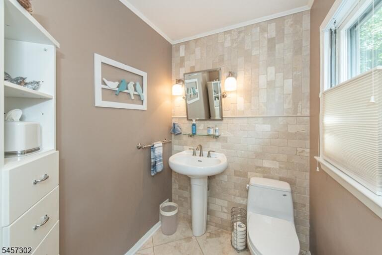 Property listing MLS 4049795 photo 11