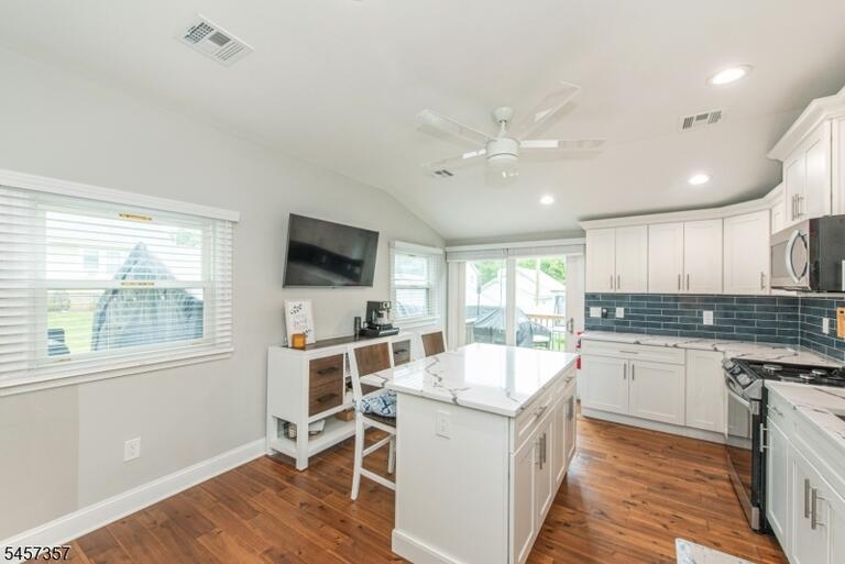 Property listing MLS 4049798 photo 6