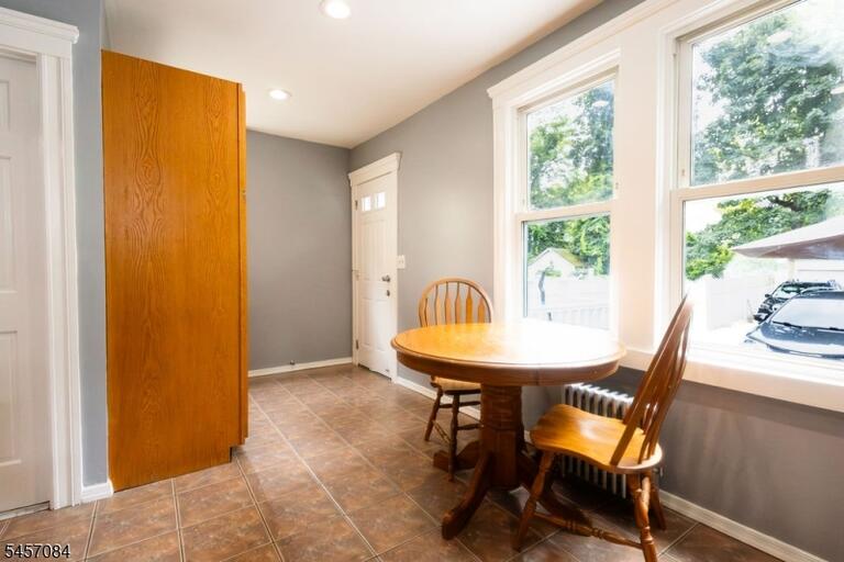 Property listing MLS 4049806 photo 10